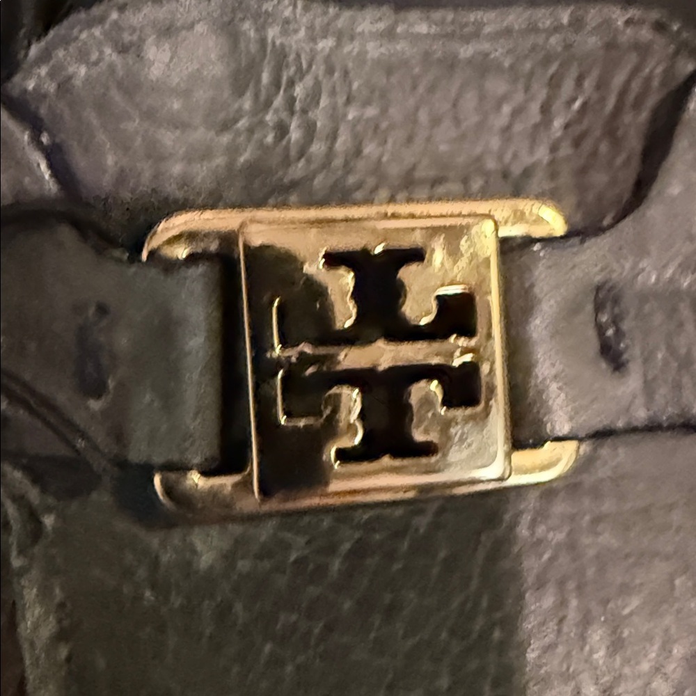 Tory Burch Kendrick Black Leather Driving Loafers with Gold Logo Classic Comfort - Picture 6 of 14
